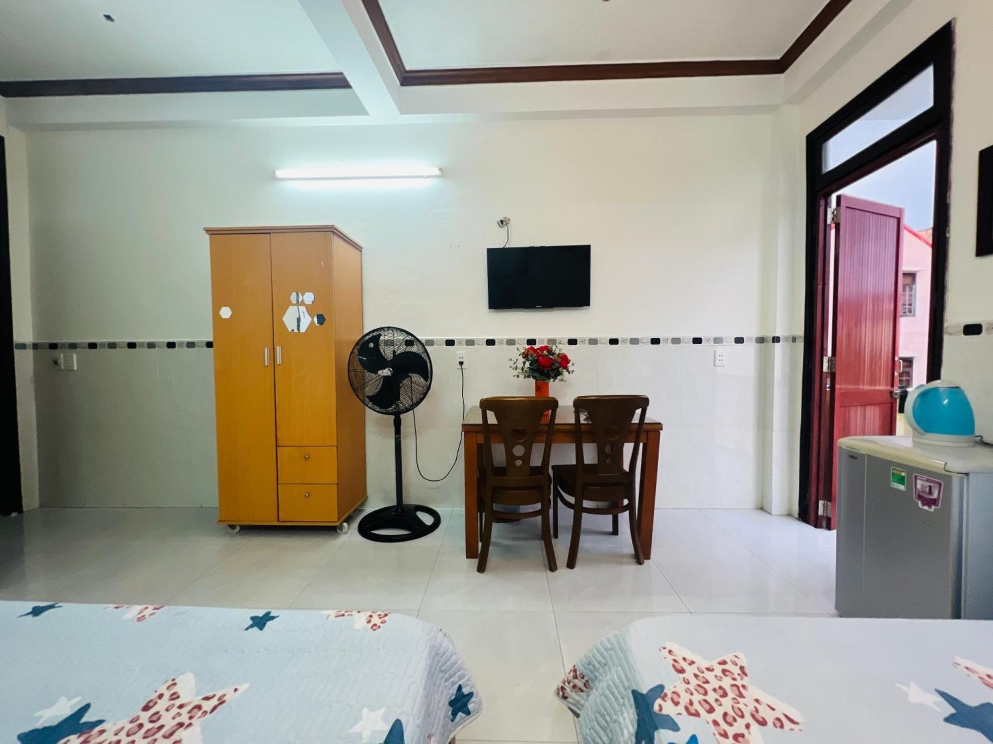 Phuc Bao Center Local Homestay - 3 Mins Walk To Old Town Хойан Экстерьер фото